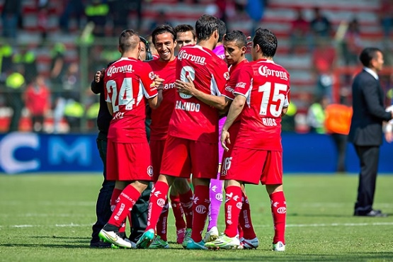 Toluca Goleó a Jaguares en el Infierno