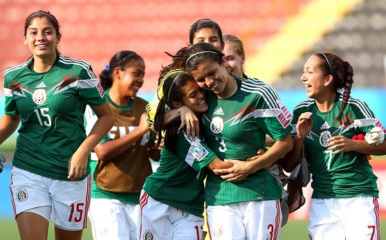 Mujeres y Fútbol... Auténtico Amor al Arte