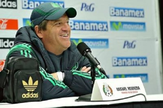 Miguel Herrera Respondió con Elegancia a Tomás Boy