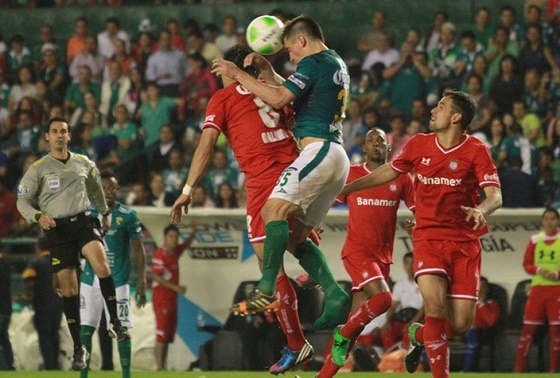 La Fiera ruge frente al Diablo y toma ventaja en semifinales