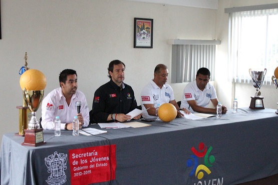 Presentan el Torneo Estatal y Nacional de Street Soccer 2014