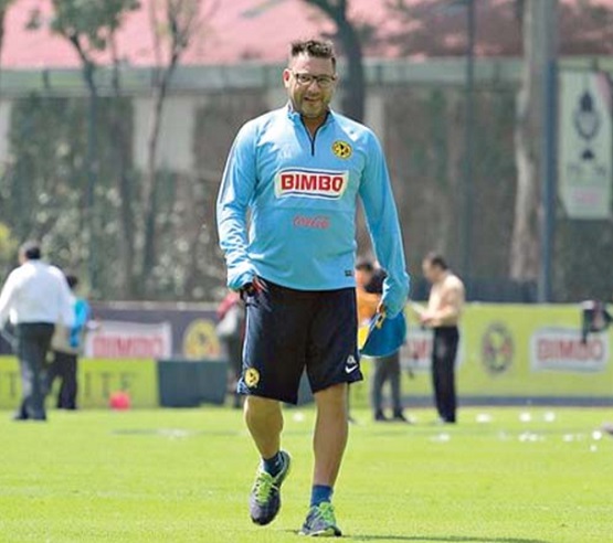 Somos Favoritos Sólo Fuera de la Cancha: Antonio Mohamed