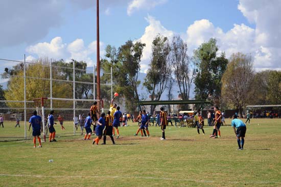 Tres Puentes vs. Rector F.C.