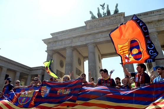 Aficiones del Barça y Juve tomaron Berlín