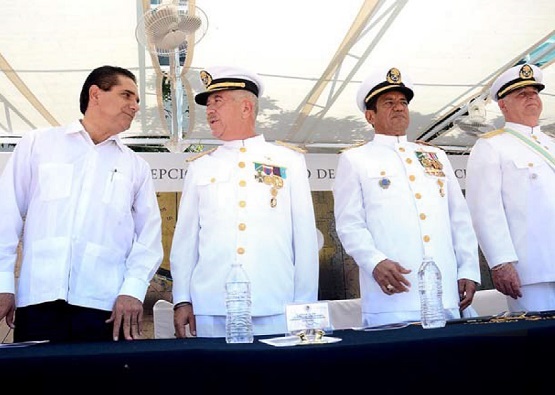 Silvano Aureoles, Invitado Especial al Cambio de Mando de la Décima Zona Naval