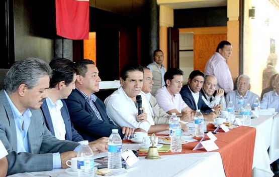 Refrenda Silvano Aureoles su Compromiso con el Desarrollo de Uruapan