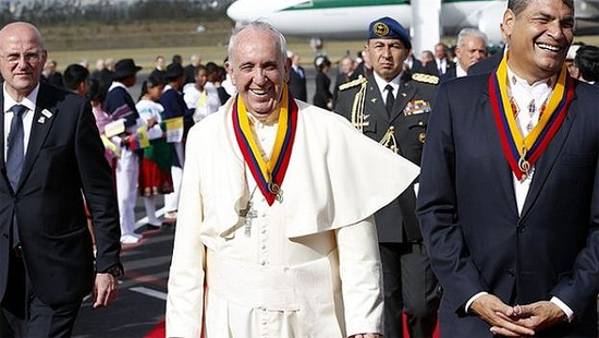 Llega el Papa a Quito