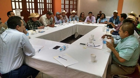 Ofrece Lalo Chavira a Productores: dar Respuesta a los Problemas, Será el Reflejo de Nuestras Iniciativas