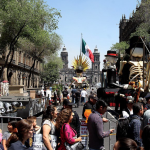 Espectro se Lleva el fin de Semana