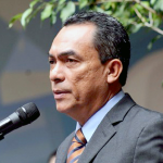 Adrián López 750