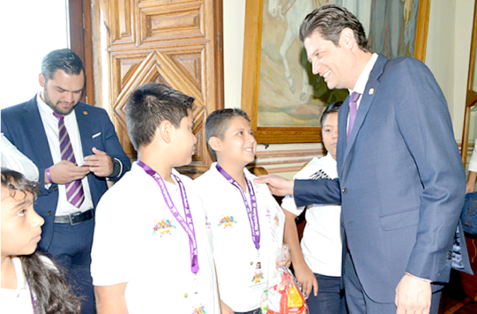 Alfonso-Martínez-Presidente-infatil