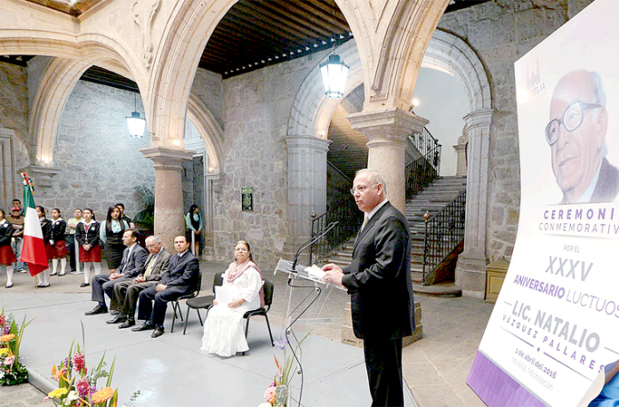 Homenaje-Vázque-Pallares