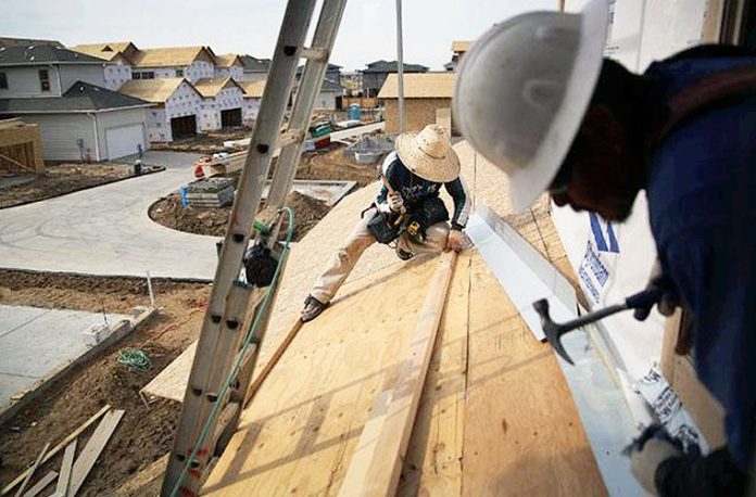 Migrantes Trabajando Construcción