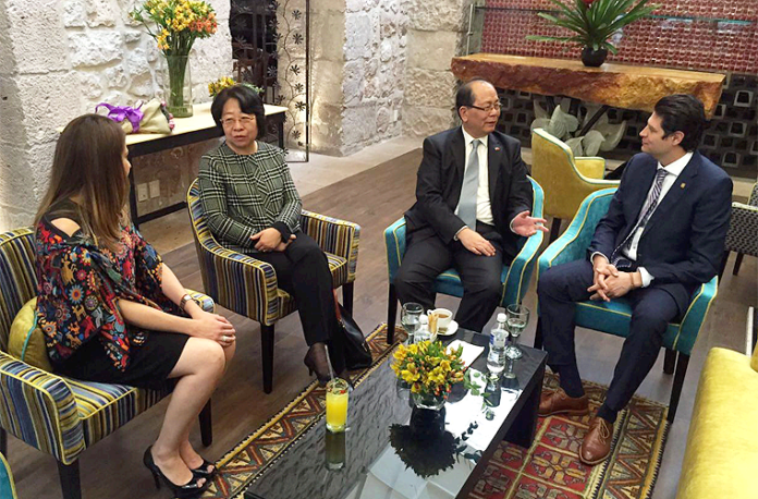 Embajador de China Qiu Xiaoqi