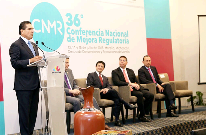 Silvano-Aureoles-Conferencia-Regulatoria