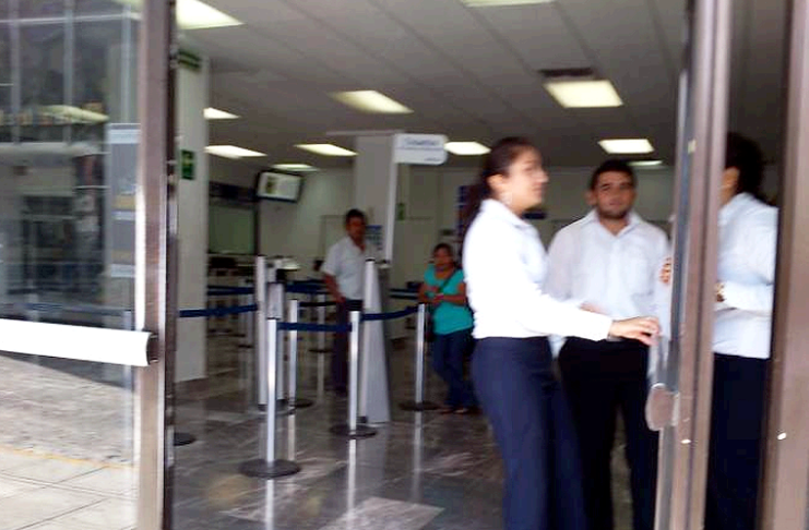 Sucursal-Bancomer-Cerrando