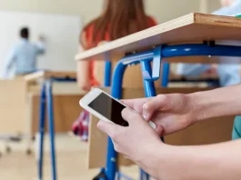 Presentan Decálogo del uso del Celular en Escuelas